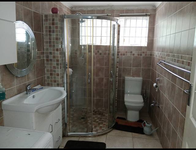 4 BEDROOM HOUSE FOR SALE IN RAISETHORPE
